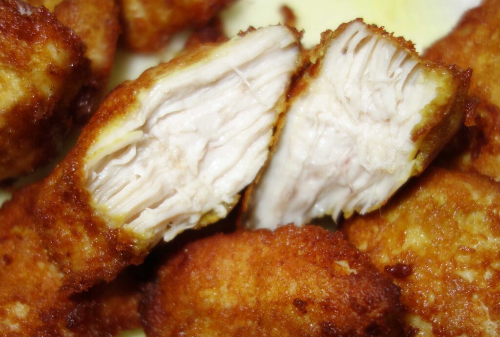鶏肉の唐揚げ断面