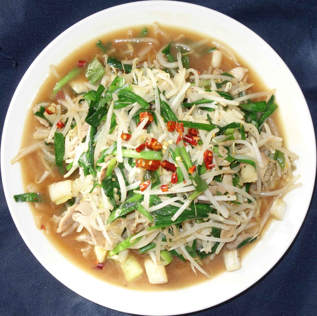 ニラともやしの炒め物