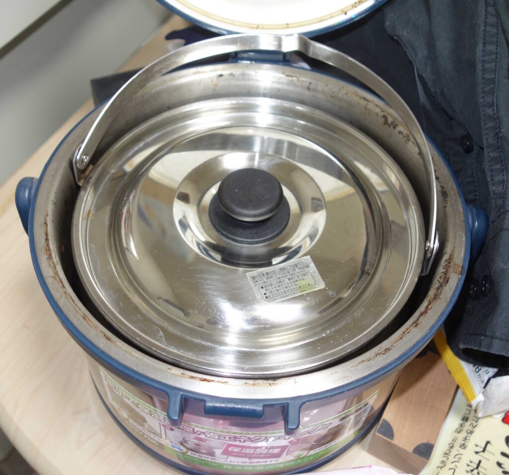 ステンレス製の保温弁当箱