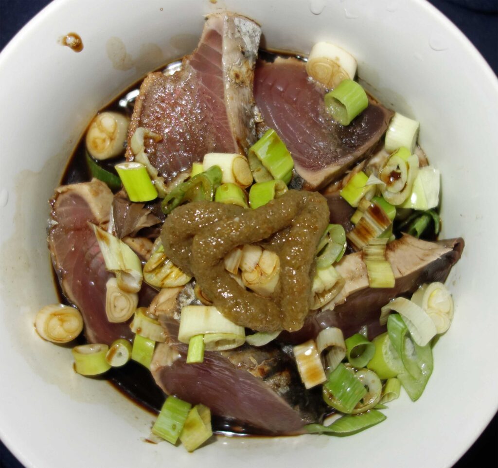 カツオのたたき薬味添え