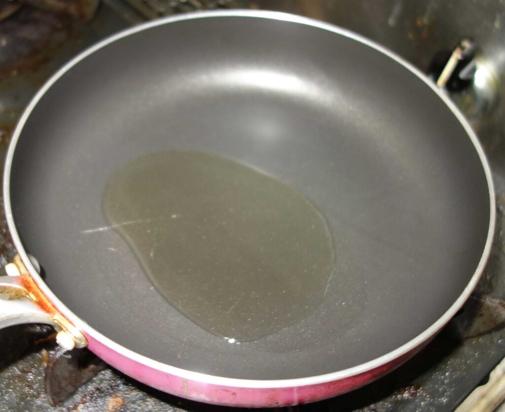 油をひいたフライパン