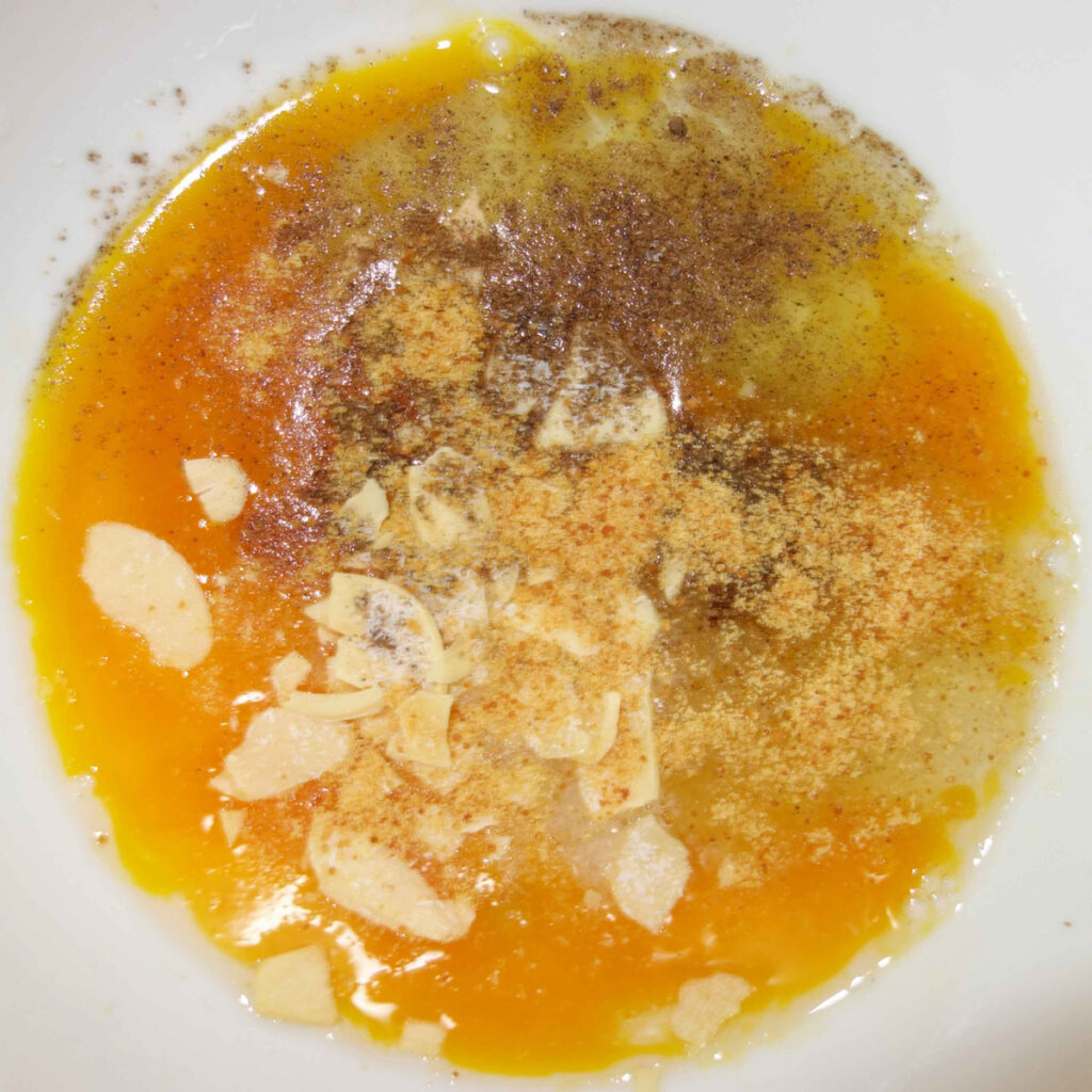 卵と調味料を混ぜた状態