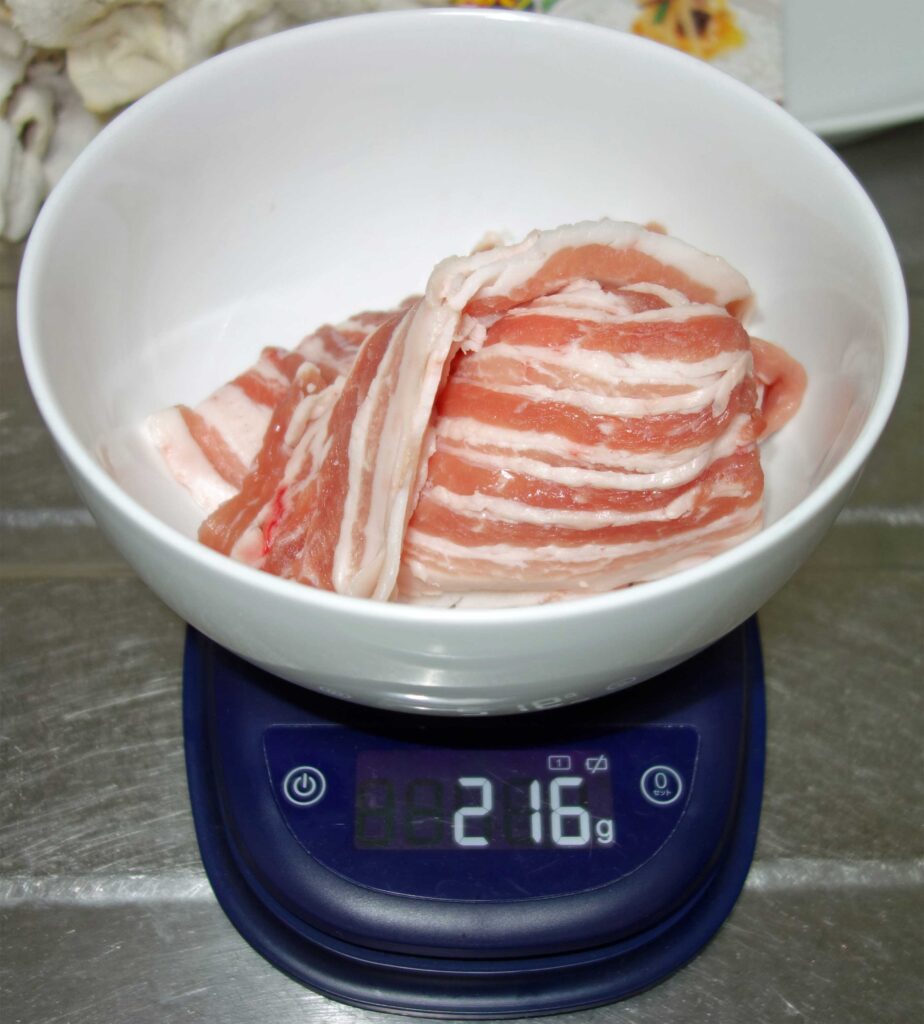 豚バラ肉216グラム