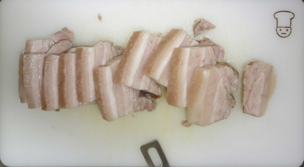 白いまな板の角煮