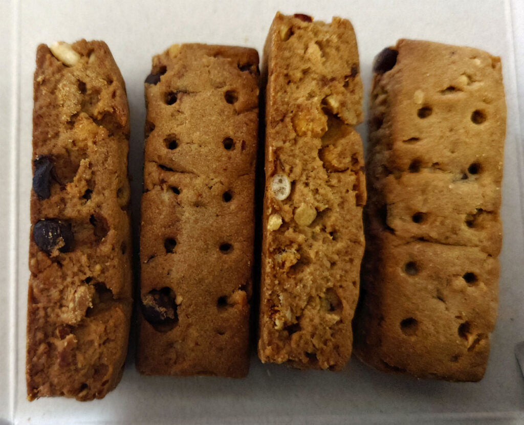 1箱分のナッツグラノーラ