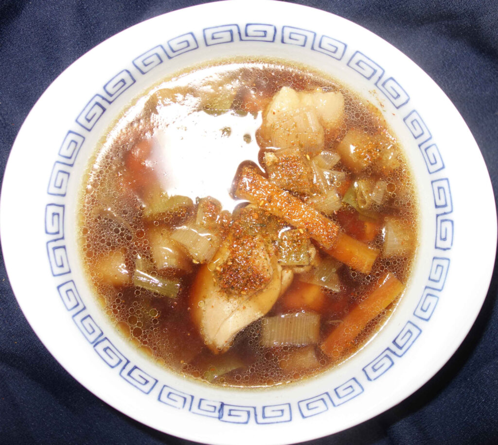 具沢山の鶏だしスープ