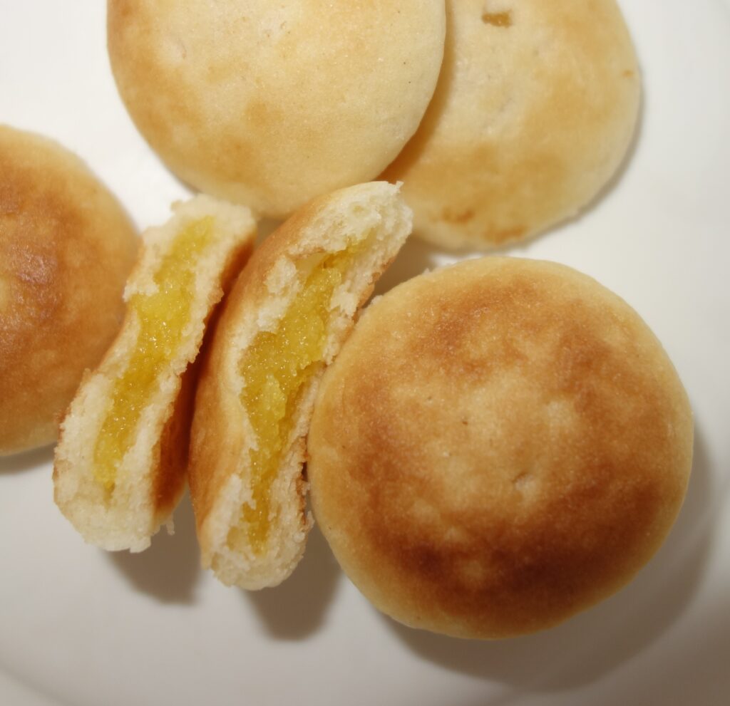 クリームパンの拡大写真