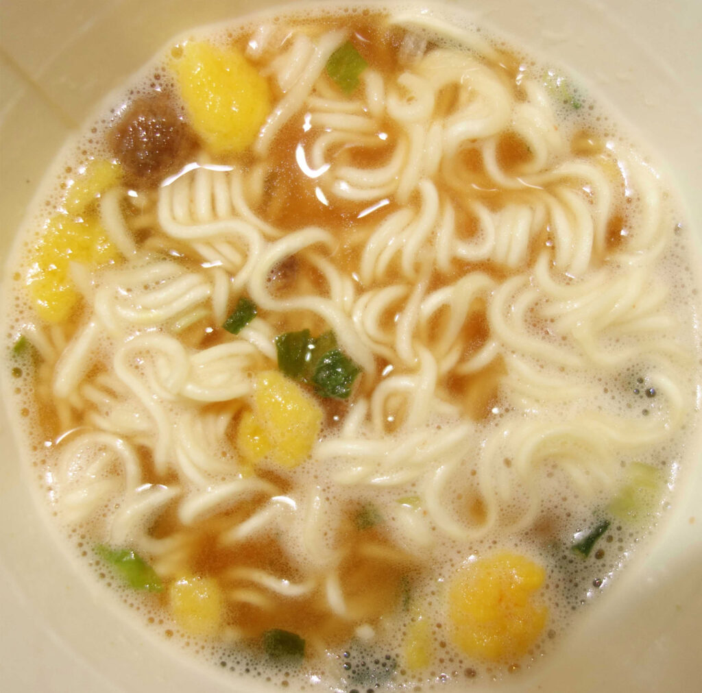 カップ麺のアップ写真