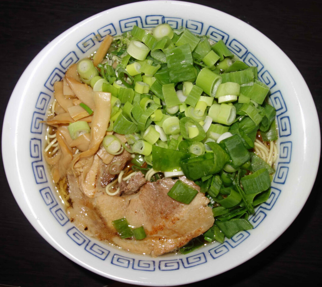 ネギたっぷりのラーメン