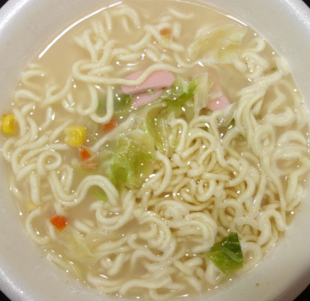カップ麺のアップ写真